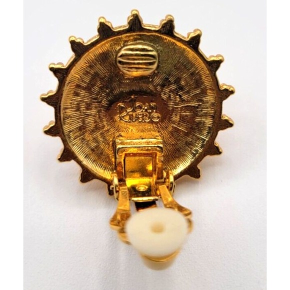 JOAN RIVERS PINK LUCITE CABOCHON CLIP ON EARRINGS GOLD TONE SUN DESIGN SIGNED - Picture 3 of 3